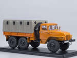 SSM1104 Масштабная модель: Миасский грузовик 375Д бортовой с тентом (оранжевый) 1/43